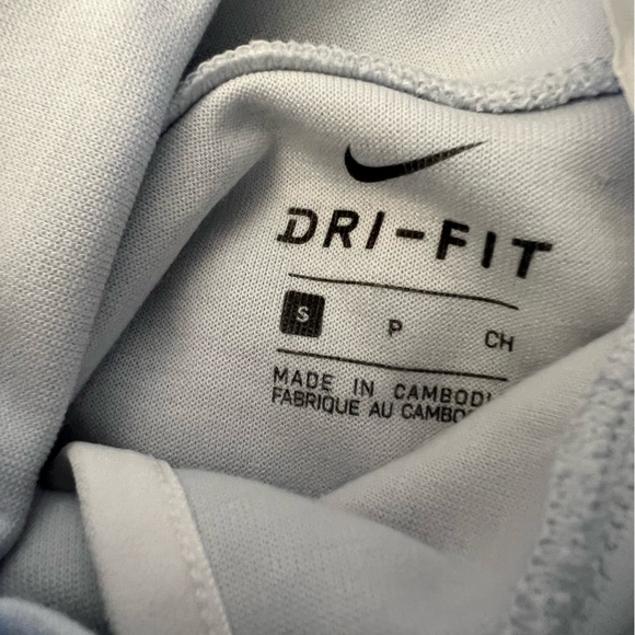 ✔️NWT✔️ NIKE Tech Fleece Maternity Pullover - Picture 11 of 11